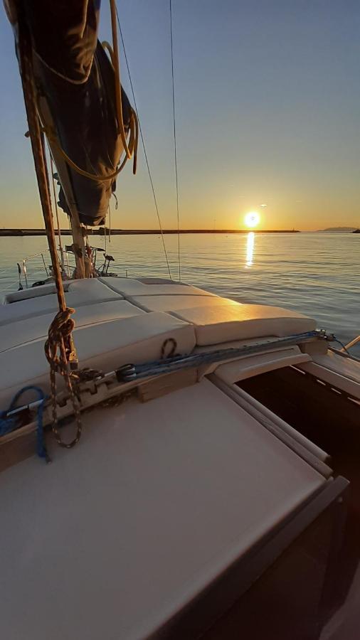 Bed & Boat Brezza Del Mare 호텔 비아레지오 외부 사진